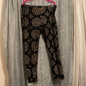 Torrid Harry Potter gold mandala legging